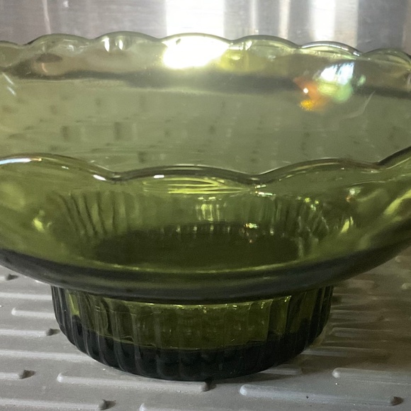 Green Glass Bowl .E O BRODY .. VINTAGE - Picture 1 of 8